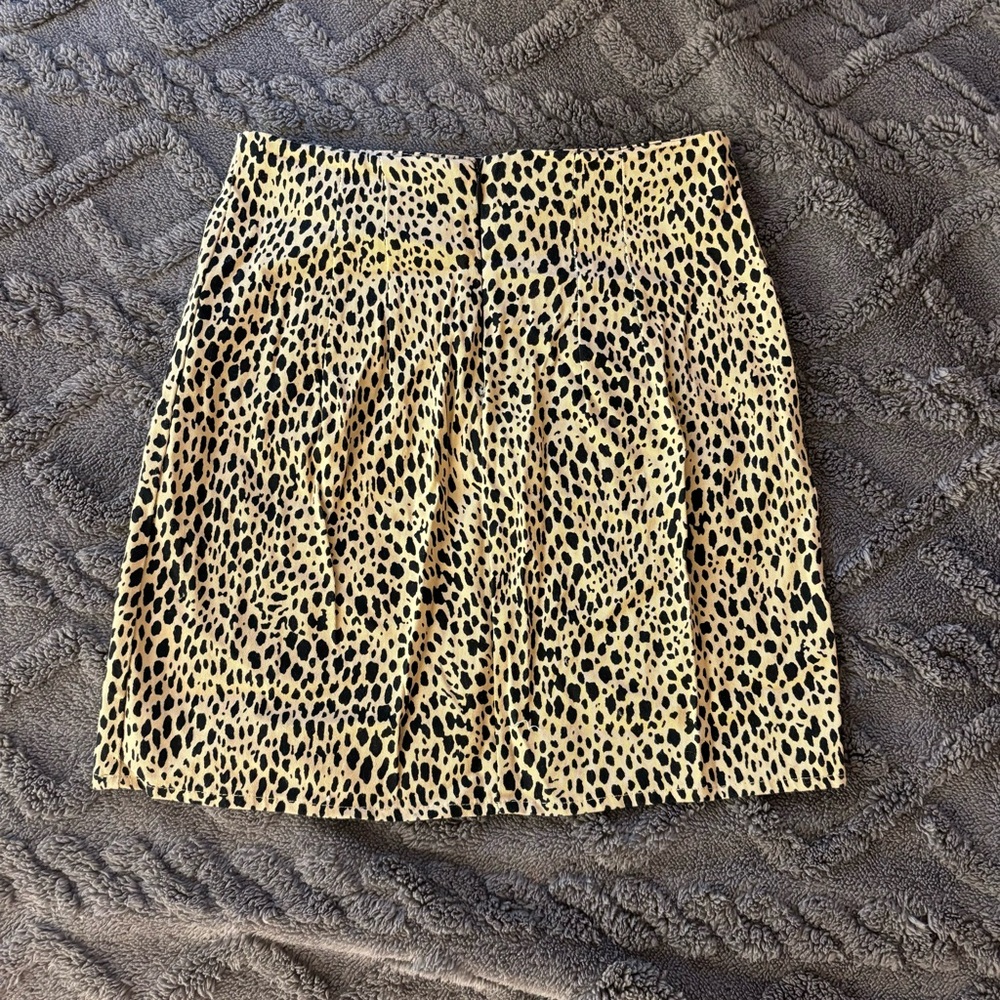 Brandy Melville High Rise Zip Up Skirt - Picture 2 of 3